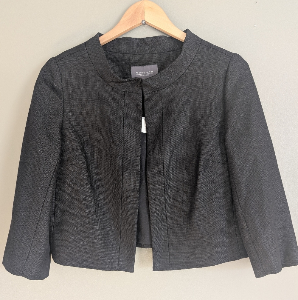 Cropped 100% Linen Jacket NWT Size 8